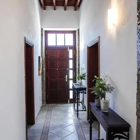 Casa Angela - Canarian Heritage House & Terrace In Los Silos *